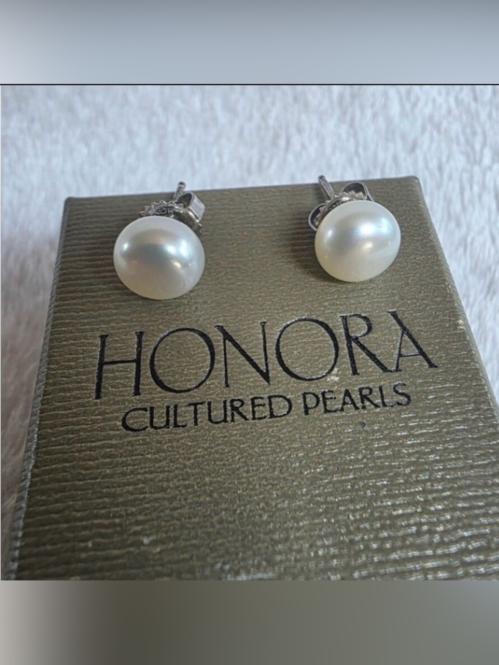 “Honora” Cultured Pearl Earrings